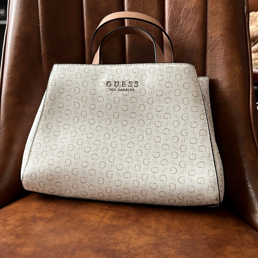 Guess Purse!